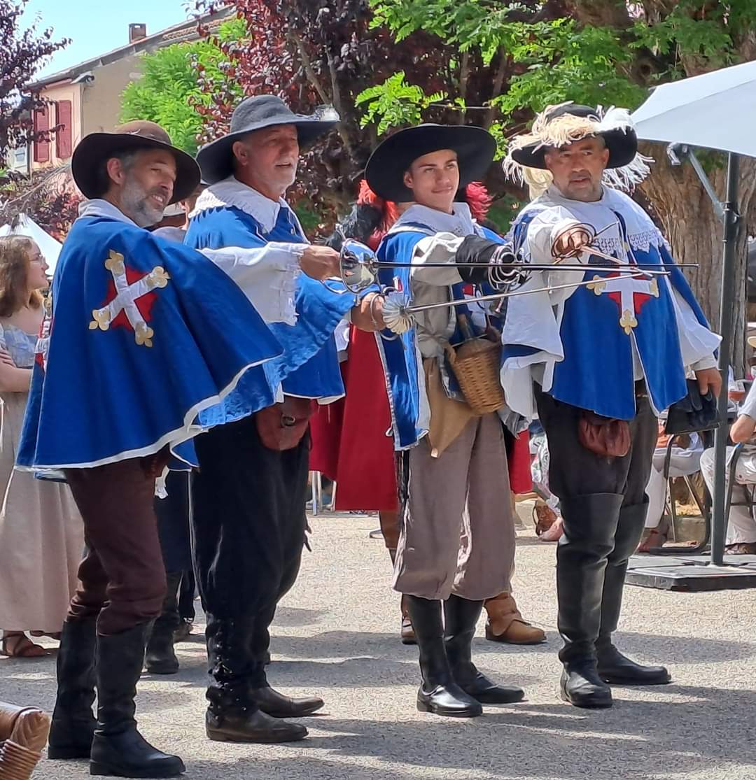 Fêtes historiques Mirepoix - Les lames d'Ariège