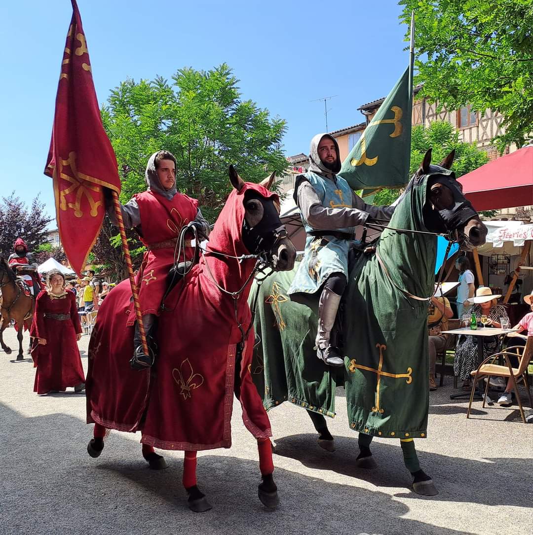 Fêtes historiques Mirepoix - Les écuyers Cascadeurs d'ariège